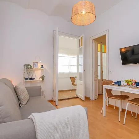 Apartment Playa A Pie Y A 15 Minutos De Ramblas Y Plaza Catalunya En Metro Sant Adria de Besos