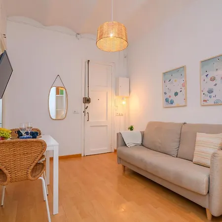 Apartment Playa A Pie Y A 15 Minutos De Ramblas Y Plaza Catalunya En Metro Sant Adria de Besos