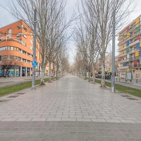 Apartment Playa A Pie Y A 15 Minutos De Ramblas Y Plaza Catalunya En Metro