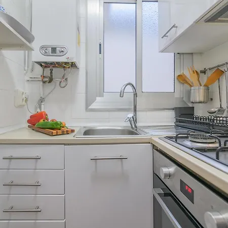 Playa A Pie Y A 15 Minutos De Ramblas Y Plaza Catalunya En Metro Apartment Sant Adria de Besos