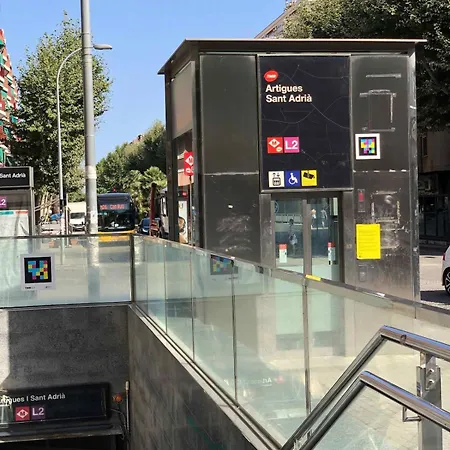 Playa A Pie Y A 15 Minutos De Ramblas Y Plaza Catalunya En Metro * Sant Adria de Besos